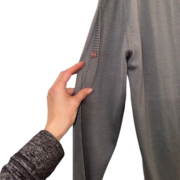 ‼️CLEARANCE ‼️ LAST CHANCE‼️ MYN Grey Cardigan size Men’s 2XL - Picture 15 of 17